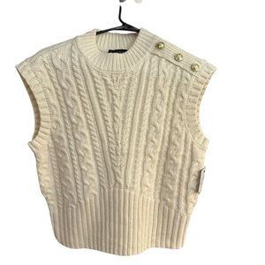 Laundry By Shelli Segal Cream Cable Knit Sleeveless Sweater Gold Tone Accents